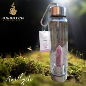 bouteille d'eau en verre apaisante amethyste